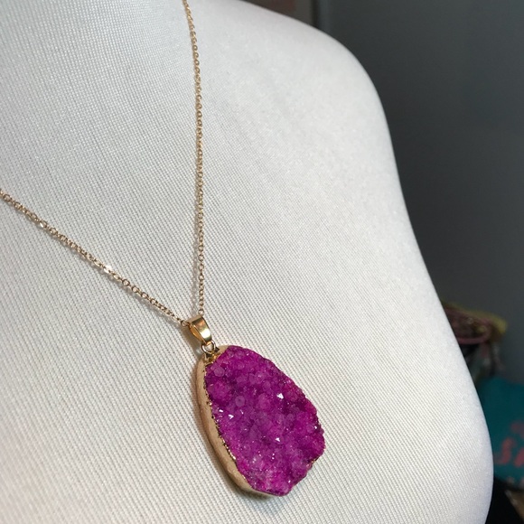 Pink Crystal Pendant NWT - Picture 3 of 4